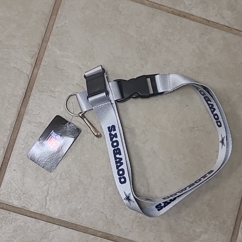 Leaving May 4: NWT Dallas Cowboys Lanyard